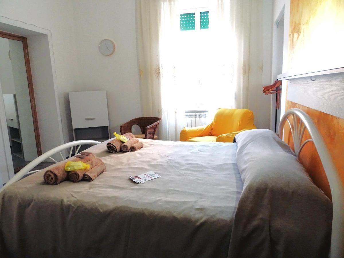 Bed & Breakfast A Capua Adiacente Al Duomo - Il Vicolo Exterior photo
